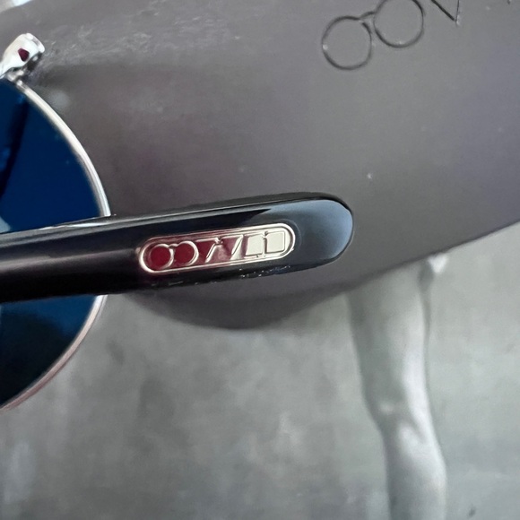 Oliver Peoples Airdale Men’s Polarized Aviator Sunglasses - Picture 7 of 9